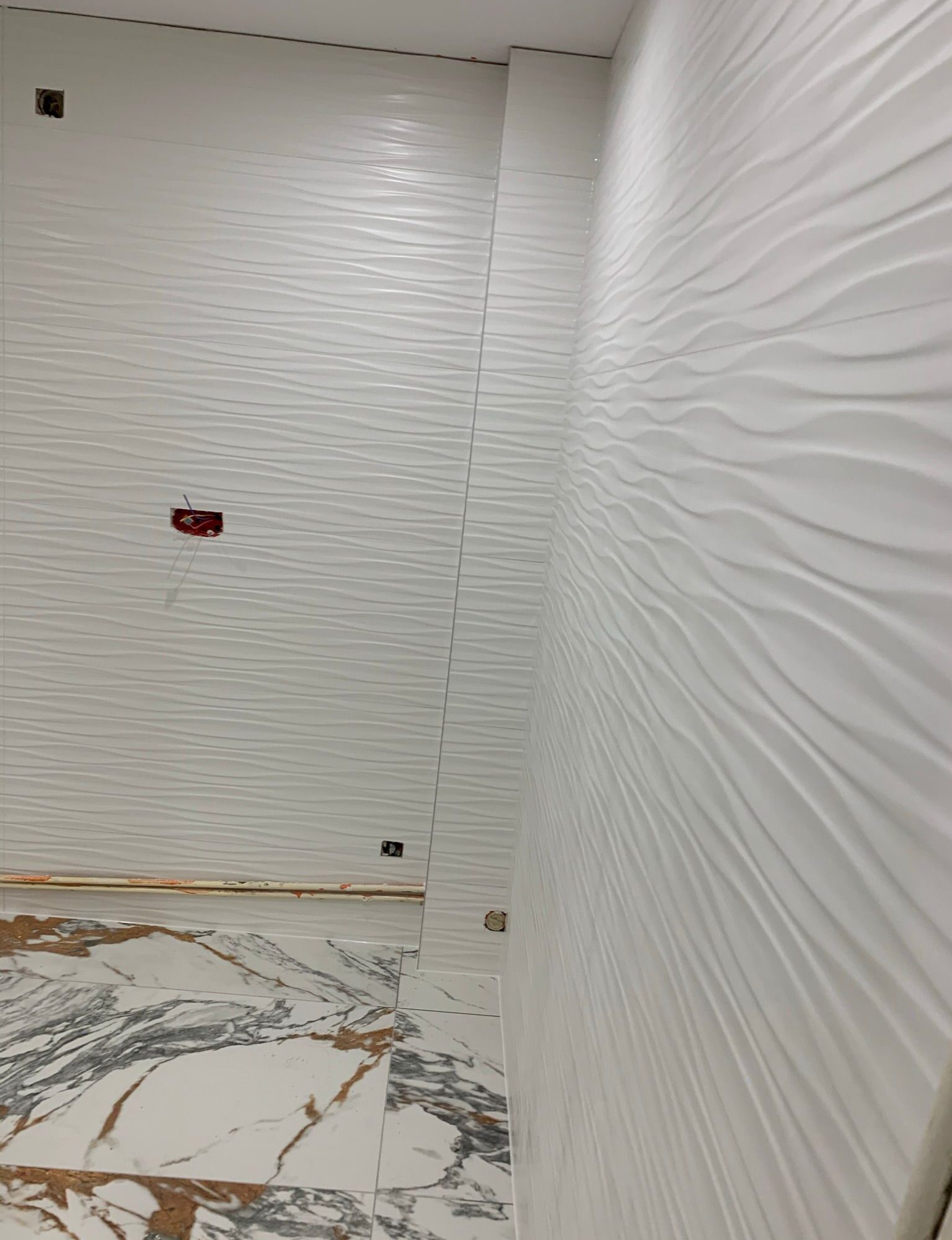 Faut-il privil&eacute;gier un carrelage 3D ou un effet cubique pour sublimer un salon moderne ? Illkirch-Graffenstaden
